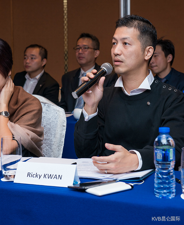 KVB昆仑国际执行董事兼行政总裁刘欣诺先生刚刚结束了在哈佛的学习,也与大家分享了他的体会和感悟,他期望着每个昆仑人保持学习的动力,通过打造思维分享平台,和团队携手进步。